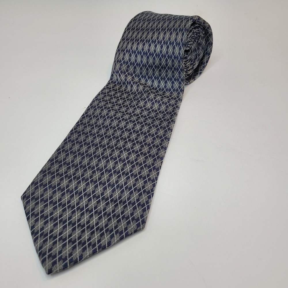 Brooks Brothers 346‎ Pure Silk Made In The USA Blue Silver Geometric Tie Necktie